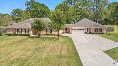 /international/us/57-timber-lane-redwater-tx-110119935047/