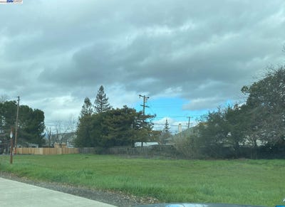 /international/us/1698-d-street-napa-ca-110086650912/