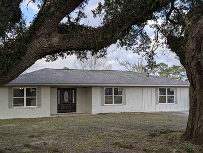 /international/us/1145-cuniff-rd-sour-lake-tx-110104841657/