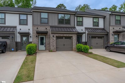 /international/us/61-connaught-court-mauldin-sc-110107780195/