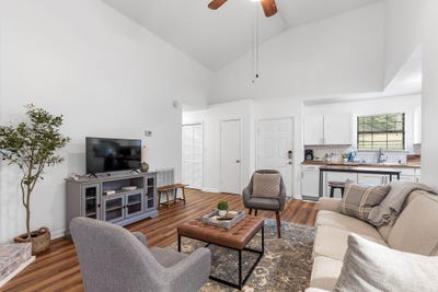 /international/us/8856-millard-lee-lane-chattanooga-tn-110108474932/