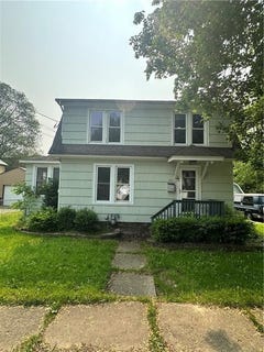 /international/us/55-maple-street-canisteo-ny-110107082271/