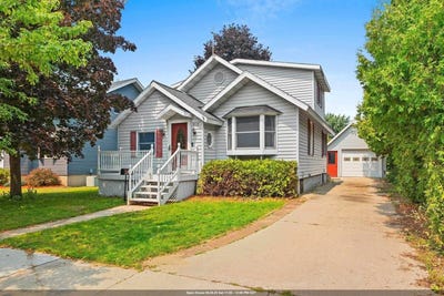 /international/us/3018-parkridge-avenue-marinette-wi-110101392001/