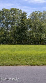 /international/us/e-spruce-street-lakewood-nj-110105218716/