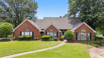 /international/us/241-lakeside-place-mineola-tx-110107896371/