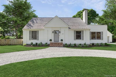 /international/us/37-school-street-westhampton-beach-ny-110107878161/