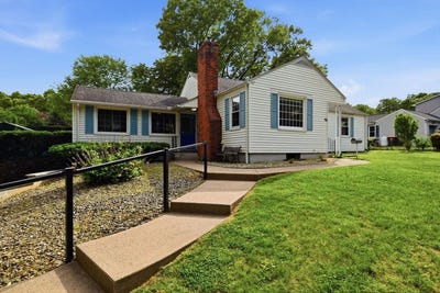 /international/us/79-spencer-st-agawam-ma-110108500818/