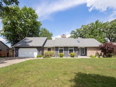 /international/us/9434-oakview-drive-portage-mi-110109037894/