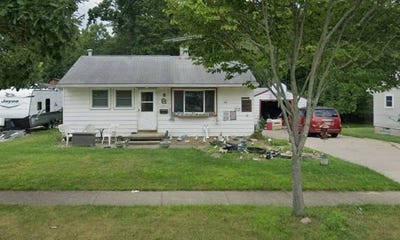 /international/us/1041-oak-street-medina-oh-110120147632/