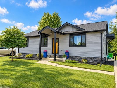 /international/us/30118-marla-drive-new-haven-mi-110120515652/