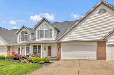 /international/us/363-northcoast-point-drive-eastlake-oh-110107858132/