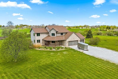 /international/us/n2729-lakeshore-road-kewaunee-wi-110106617499/