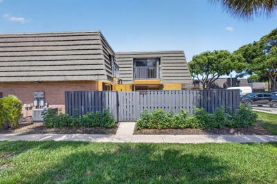 /international/us/3501-35th-way-west-palm-beach-fl-110108736151/