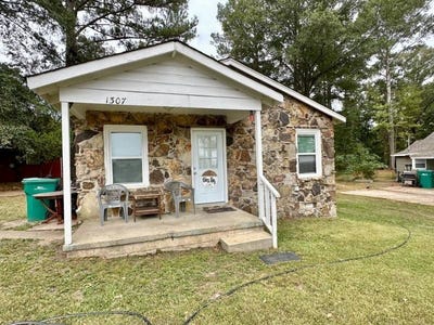 /international/us/1307-hankins-tupelo-ms-110101339113/?lang=id