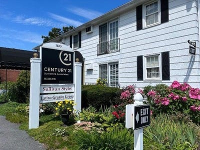 /international/us/1100-valley-street-manchester-nh-110106145339/