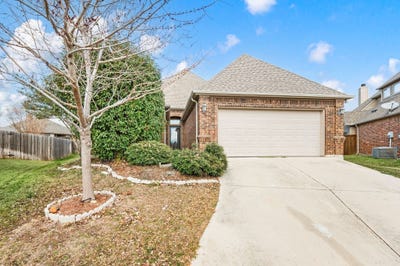 /international/us/5200-cross-plains-court-fort-worth-tx-110105220669/