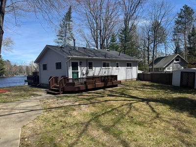 /international/us/228-driftwood-circle-prudenville-mi-110107818847/