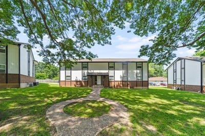 /international/us/904-twin-oaks-terrace-harrisonville-mo-110100267961/