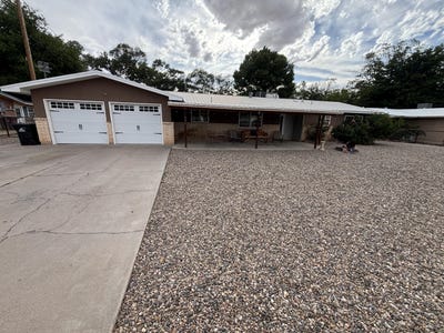 /international/us/375-ranchitos-road-bosque-farms-nm-110108220869/