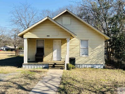 /international/us/1202-orleans-texarkana-ar-110096935375/
