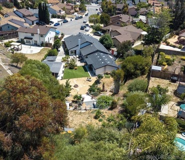 /international/us/902-loma-view-chula-vista-ca-110108093478/