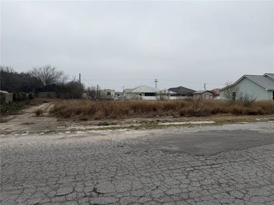 /international/us/n-texas-ave-lot-7-freer-tx-110105870569/