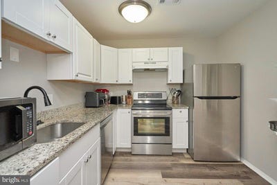 /international/us/2841-chablis-circle-woodbridge-va-110106988738/