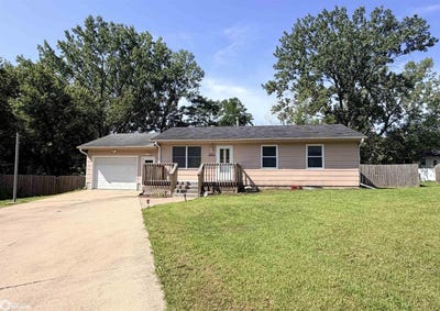 /international/us/1604-southview-circle-fairfield-ia-110109913259/