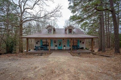 /international/us/1623-barren-fork-road-mount-pleasant-ar-110105199467/