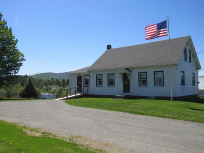 /international/us/4472-route-14-n-irasburg-vt-110104293118/