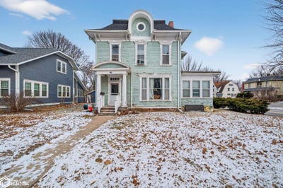 /international/us/204-n-8th-street-oskaloosa-ia-110105331876/
