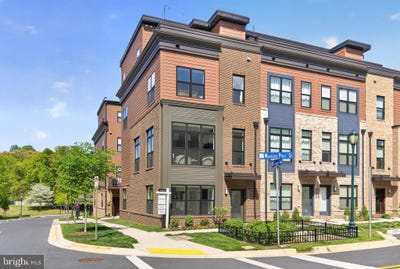 /international/us/3301-woodland-phlox-street-rockville-md-110107627481/