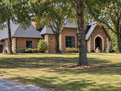 /international/us/93-reagan-hollow-road-noel-mo-110110176191/