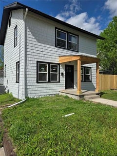 /international/us/106-w-neosho-street-iola-ks-110107510296/