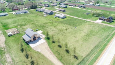 /international/us/2845-250th-st-doon-ia-110107720934/