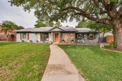 /international/us/3314-brookhaven-club-drive-farmers-branch-tx-110107662481/