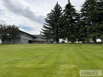 /international/us/1251-w-hwy-39-blackfoot-id-110107265000/