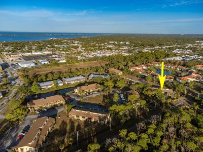 /international/us/9-quails-run-boulevard-englewood-fl-110105022787/