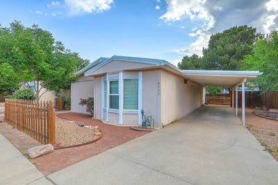 /international/us/8439-brook-street-ne-albuquerque-nm-110101234757/
