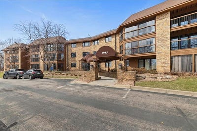 /international/us/6085-rowland-road-minnetonka-mn-110107354707/