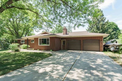 /international/us/429-sycamore-street-sauk-city-wi-110108817777/