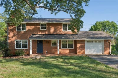 /international/us/138-vista-drive-amherst-va-110108822368/