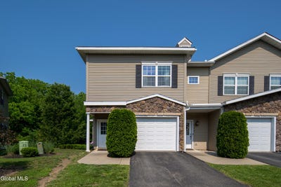 /international/us/501-avalon-place-cohoes-ny-110108334246/