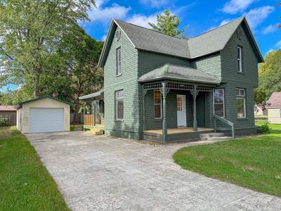 /international/us/207-w-washington-street-coleman-mi-110110319131/