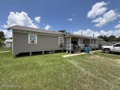 /international/us/1004-marco-jackson-drive-breaux-bridge-la-110119661338/