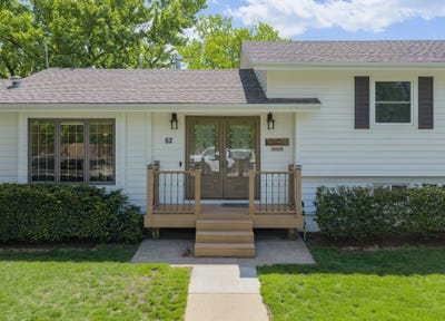 /international/us/62-lakewood-villa-street-council-bluffs-ia-110107845776/