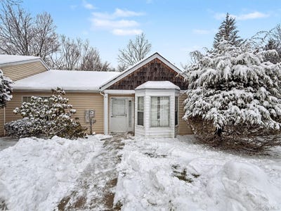 /international/us/51-hidden-ridge-terrace-monticello-ny-110104941432/