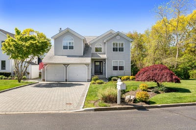 /international/us/1-fairwind-court-oakdale-ny-110108017608/