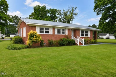 /international/us/414-e-bostic-street-beulaville-nc-110108938159/