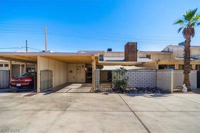 /international/us/212-sundance-shores-drive-laughlin-nv-110108584550/